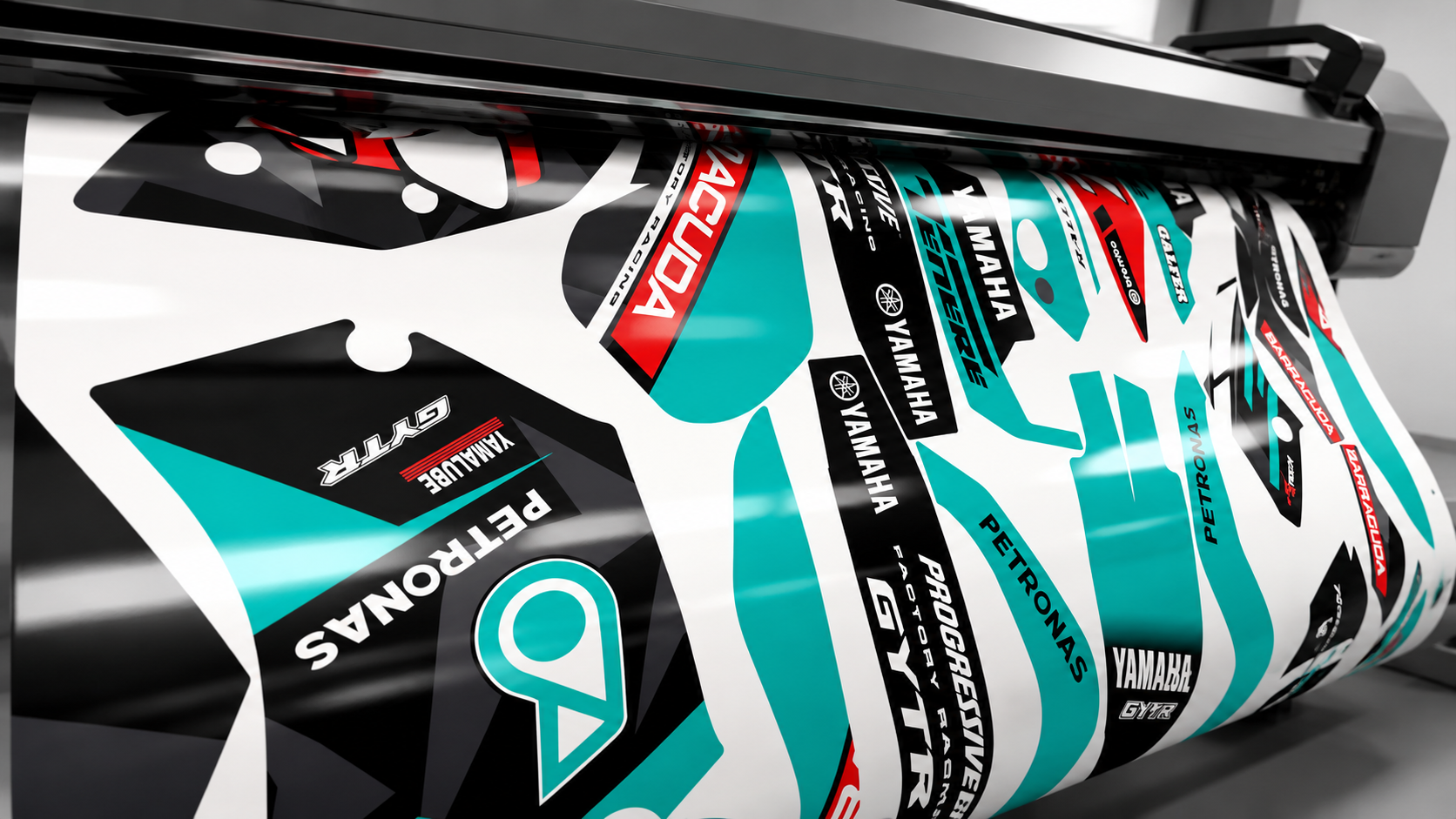 Impresión de kit de vinilos personalizados para moto de agua Yamaha en colores turquesa, blanco, negro y rojo